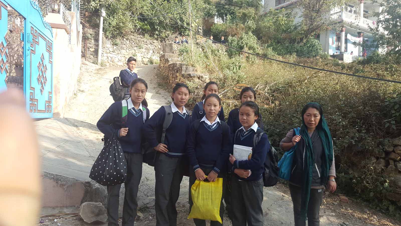 enfants de Samdo a Katmandou
